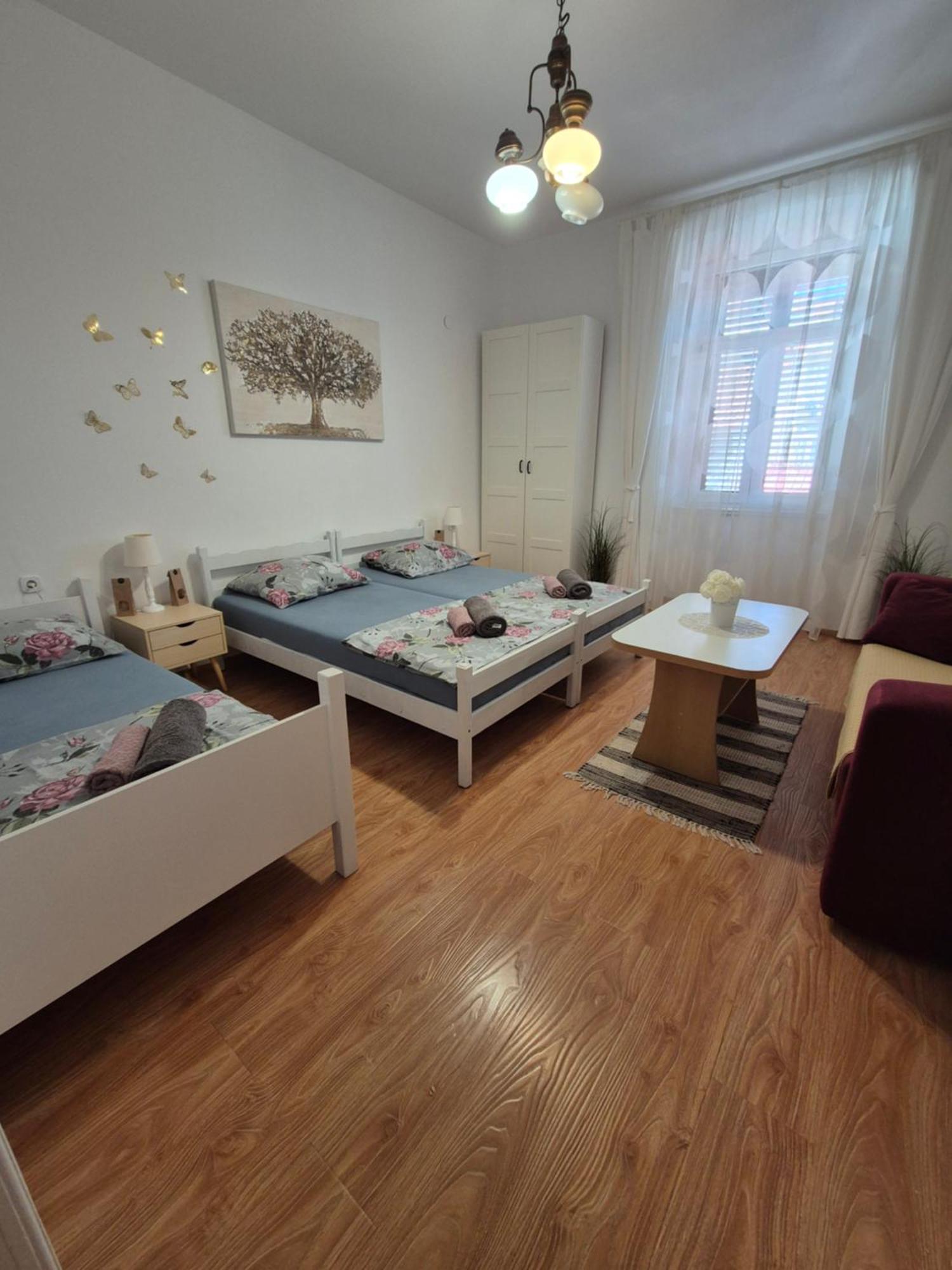 Appartement Arena - Atraktivan Stan!!! Pula